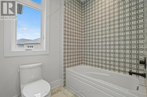 23 Menotti Drive, Richmond Hill, ON - Indoor Photo Showing Bathroom