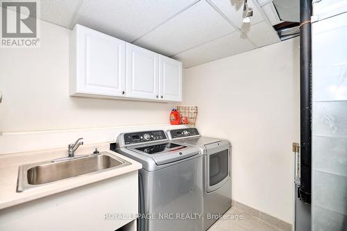 54 Sandra Drive, Pelham (664 - Fenwick), ON - Indoor Photo Showing Laundry Room