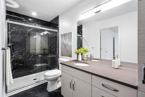 71 Bridgehampton Bay, Winnipeg, MB - Indoor Photo Showing Bathroom