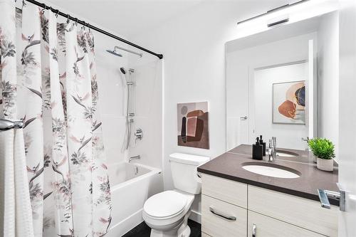 71 Bridgehampton Bay, Winnipeg, MB - Indoor Photo Showing Bathroom