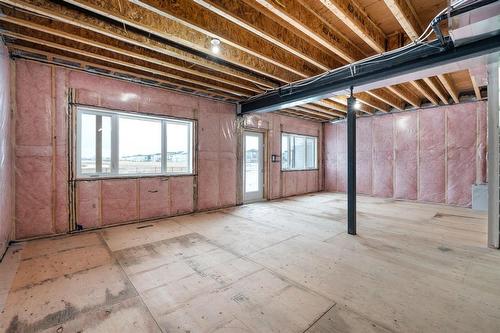 71 Bridgehampton Bay, Winnipeg, MB - Indoor Photo Showing Basement