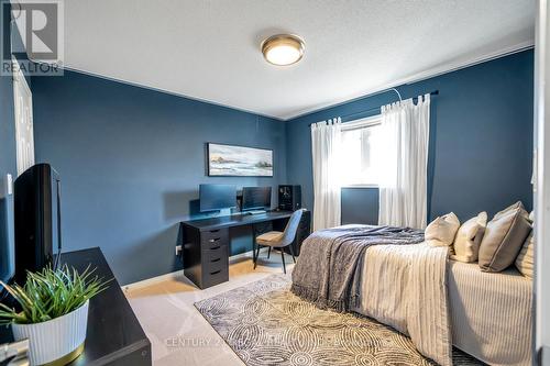 81 Tallships Drive, Whitby, ON - Indoor Photo Showing Bedroom