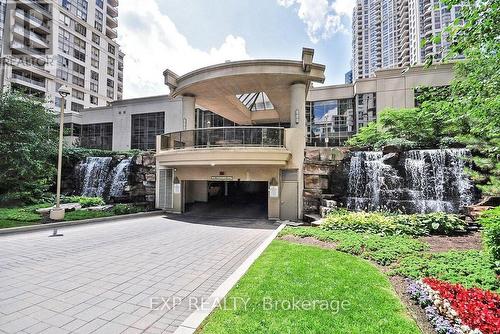 616 - 3880 Duke Of York Boulevard, Mississauga, ON - Outdoor