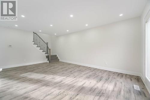 41 Town House Crescent, Brampton, ON - Indoor Photo Showing Other Room