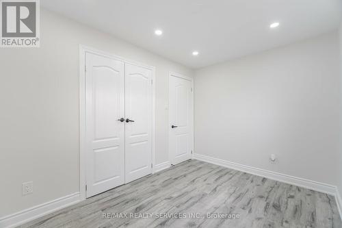 41 Town House Crescent, Brampton, ON - Indoor Photo Showing Other Room