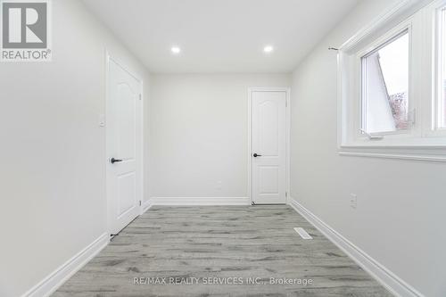 41 Town House Crescent, Brampton, ON - Indoor Photo Showing Other Room