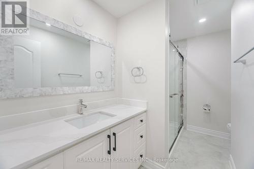 41 Town House Crescent, Brampton, ON - Indoor Photo Showing Bathroom