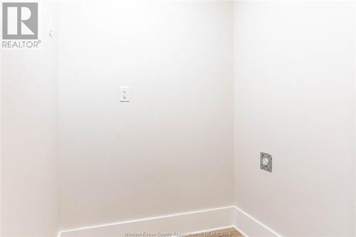 1748 Hall Avenue, Windsor, ON - Indoor Photo Showing Other Room