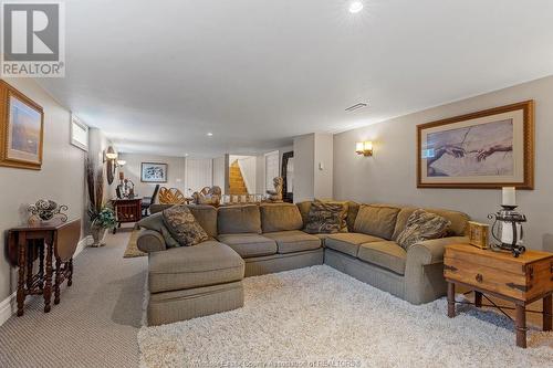 29 Bayshore Drive, Leamington, ON - Indoor Photo Showing Living Room