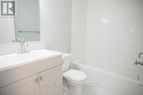 46 Enfield Crescent, Brantford, ON - Indoor Photo Showing Bathroom