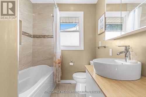 36 Fawell Avenue, St. Catharines, ON - Indoor Photo Showing Bathroom