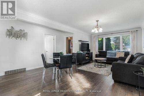 36 Fawell Avenue, St. Catharines, ON - Indoor Photo Showing Other Room