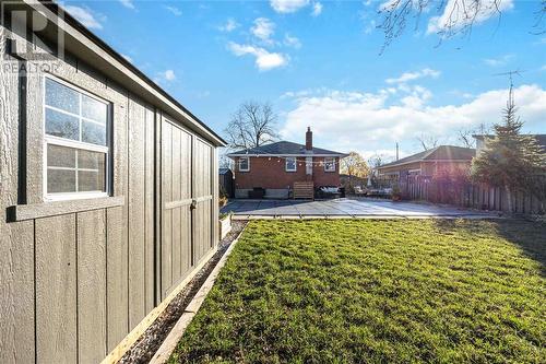 1058 Wellington Street, Sarnia, ON - Outdoor