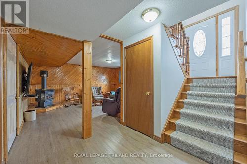 21217 Taits Road, Southwest Middlesex, ON - Indoor Photo Showing Other Room