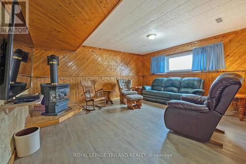 21217 Taits Road, Southwest Middlesex, ON - Indoor Photo Showing Living Room With Fireplace