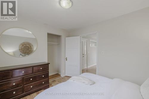 113 Appel Street, London, ON - Indoor Photo Showing Bedroom