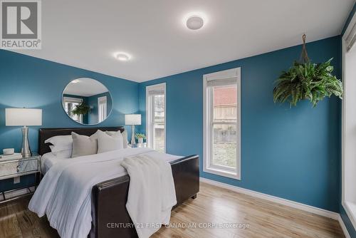 113 Appel Street, London, ON - Indoor Photo Showing Bedroom