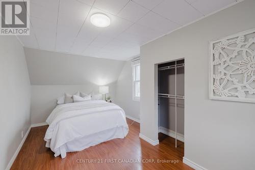 113 Appel Street, London, ON - Indoor Photo Showing Bedroom