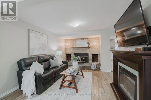 113 Appel Street, London, ON - Indoor Photo Showing Living Room With Fireplace