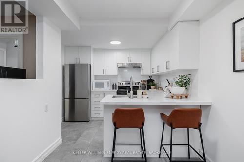 15 - 350 Camelot Court, Oshawa (Eastdale), ON - Indoor Photo Showing Kitchen