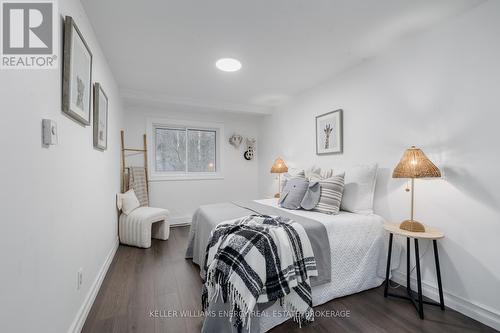 15 - 350 Camelot Court, Oshawa (Eastdale), ON - Indoor Photo Showing Bedroom