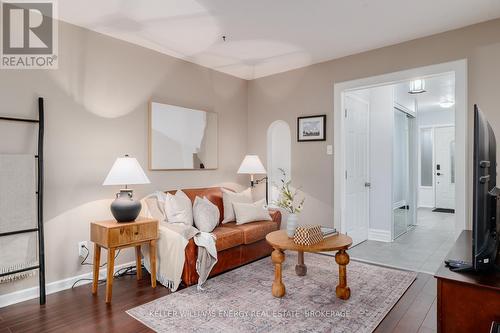 15 - 350 Camelot Court, Oshawa (Eastdale), ON - Indoor Photo Showing Living Room