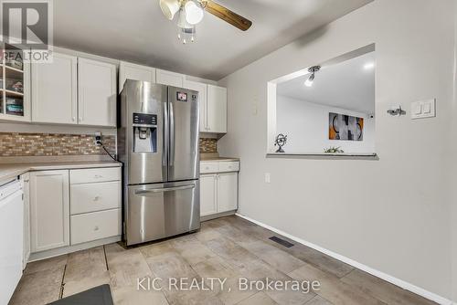 19 - 233 Innisfil Street, Barrie, ON - Indoor Photo Showing Kitchen