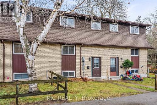 19 - 233 Innisfil Street, Barrie, ON - Outdoor