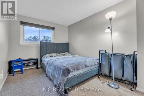 19 - 233 Innisfil Street, Barrie, ON - Indoor Photo Showing Bedroom