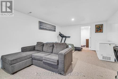 19 - 233 Innisfil Street, Barrie, ON - Indoor