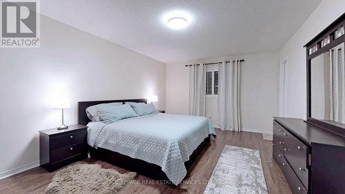 5290 Brookwood Court, Mississauga, ON - Indoor Photo Showing Bedroom