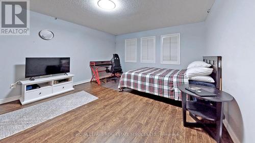 5290 Brookwood Court, Mississauga, ON - Indoor Photo Showing Bedroom