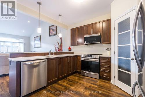 82 Covington Crescent, Belleville, ON - Indoor Photo Showing Kitchen With Stainless Steel Kitchen With Upgraded Kitchen