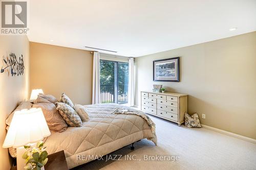 201 - 337 Simcoe Street N, Oshawa (O'Neill), ON - Indoor Photo Showing Bedroom