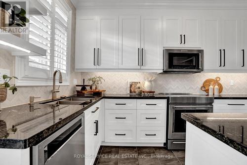 24 Ray Richards Street, Clarington (Bowmanville), ON - Indoor Photo Showing Kitchen With Stainless Steel Kitchen With Double Sink With Upgraded Kitchen