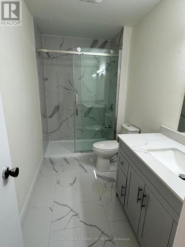 40 Ashford Court, Brampton, ON - Indoor Photo Showing Bathroom