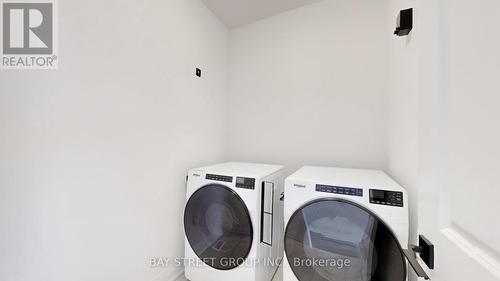 97 Halldorson Avenue, Aurora, ON - Indoor Photo Showing Laundry Room