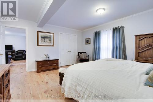 27112 Kennedy Road, Georgina, ON - Indoor Photo Showing Bedroom