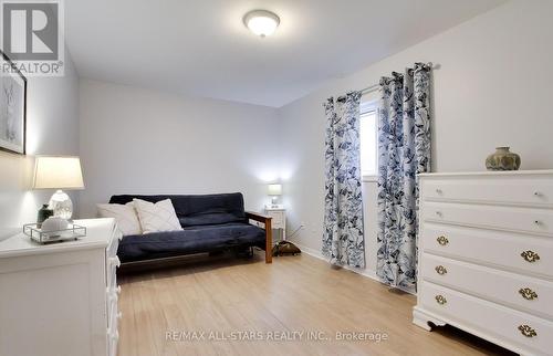 27112 Kennedy Road, Georgina, ON - Indoor Photo Showing Bedroom