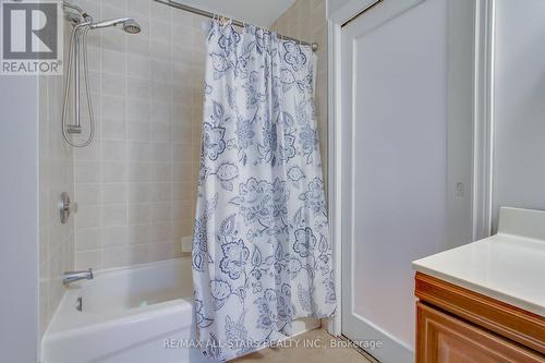 27112 Kennedy Road, Georgina, ON - Indoor Photo Showing Bathroom