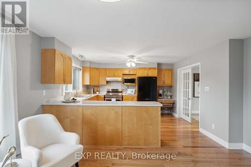 34 Willow Gardens Crescent, Ottawa, ON - Indoor Photo Showing Kitchen