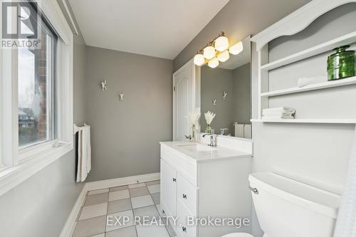 34 Willow Gardens Crescent, Ottawa, ON - Indoor Photo Showing Bathroom