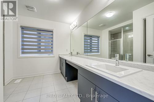 120 West Oak Trail, Barrie, ON - Indoor Photo Showing Bathroom