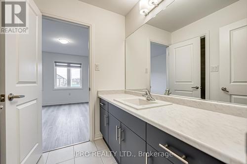 120 West Oak Trail, Barrie, ON - Indoor