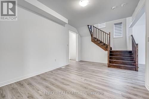 120 West Oak Trail, Barrie, ON - Indoor Photo Showing Other Room