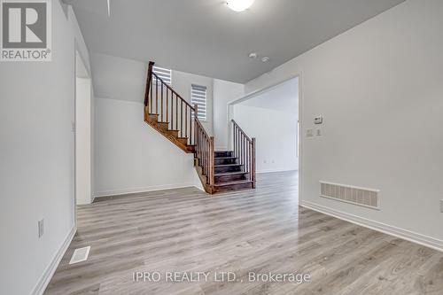 120 West Oak Trail, Barrie, ON - Indoor Photo Showing Other Room