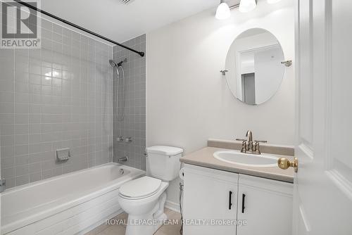 106 - 202 Hinchey Avenue, Ottawa, ON - Indoor Photo Showing Bathroom