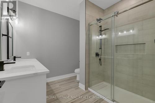 265 Lancaster Drive, Port Colborne, ON - Indoor Photo Showing Bathroom