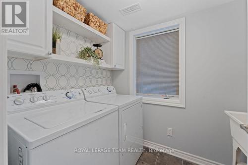 130 Grenadine Street, Ottawa, ON - Indoor Photo Showing Laundry Room