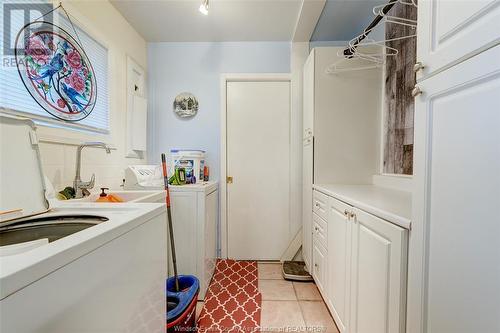 9630 Walker Road, Mcgregor, ON - Indoor Photo Showing Laundry Room